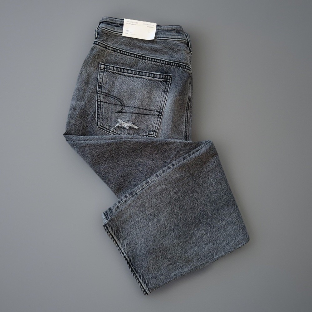 NWT American Eagle Highest Rise Mom Jean‎ Stretch Waist Black Womens Size 18S